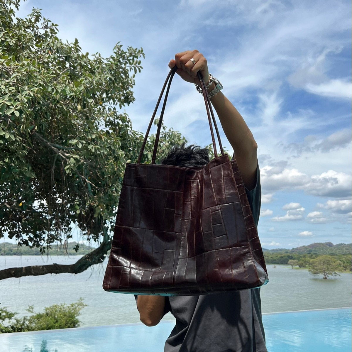 2024Large Capacity Genuine Leather Tote - Casual & Stylish Versatile Shoulder Bag For Women (Head Layer Cowhide, Black)