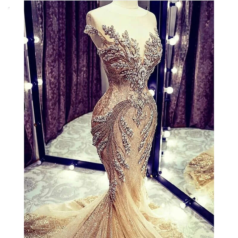 2023 Champagne Mermaid Dresses Crystal Beads Sequin Lace Sweep Train Wedding Dress Real Picture Sheer Cap Sleeve Bridal Gowns
