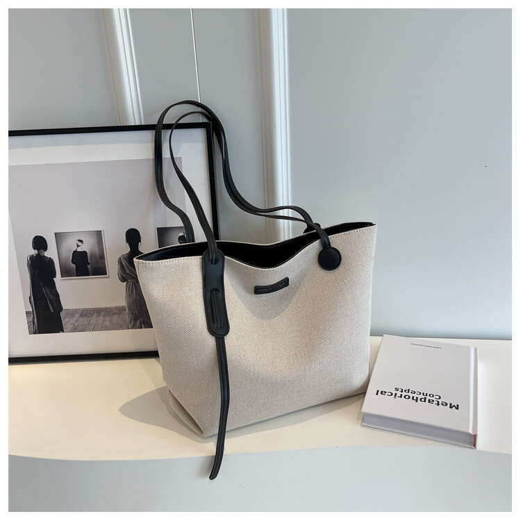 Fashion canvas for women, new 2023 summer large capacity single shoulder tote bag, college student class commuting bag