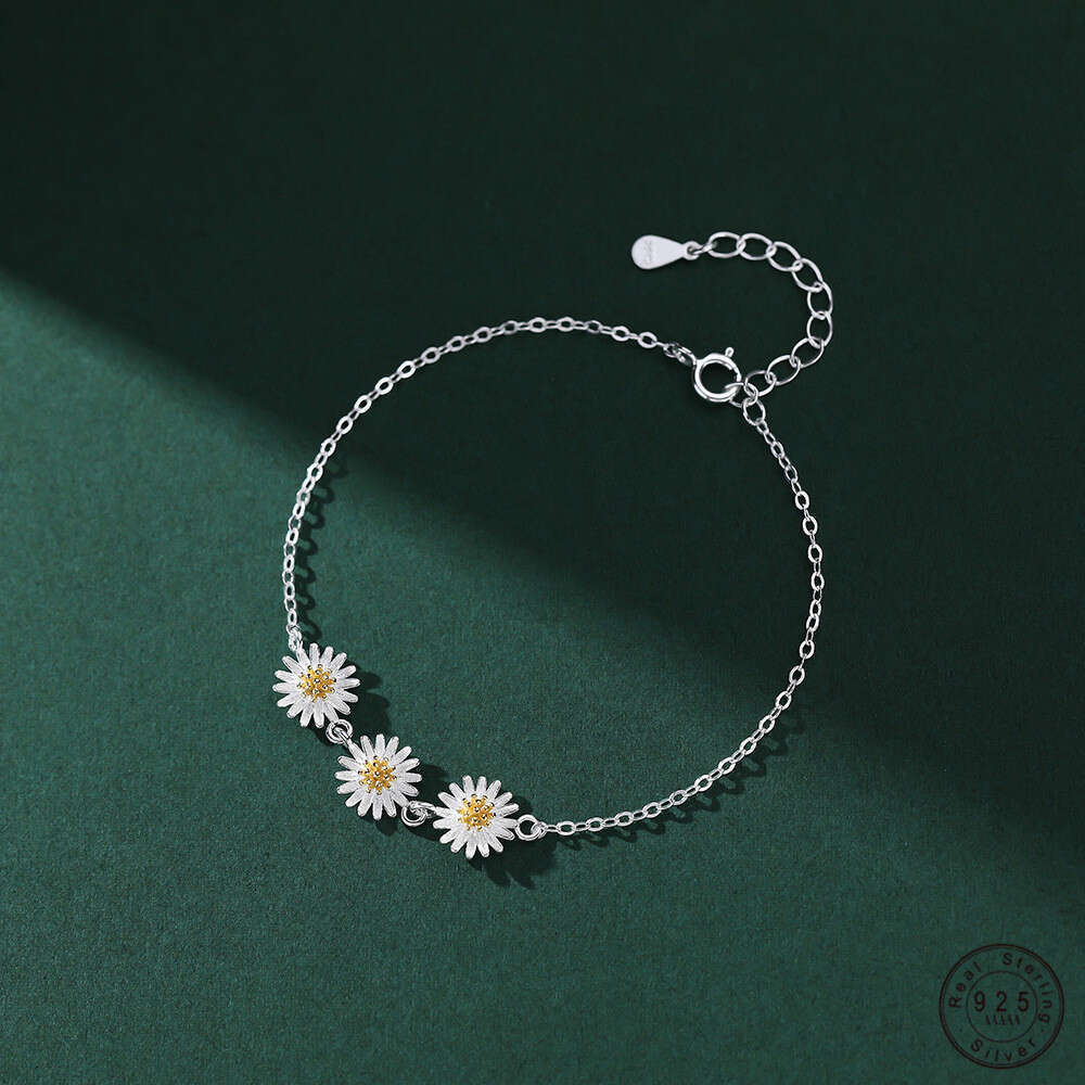 Sterg Sier Simple Daisy wer Ornament Bracelet for Women Temperament Jewelry Accessories