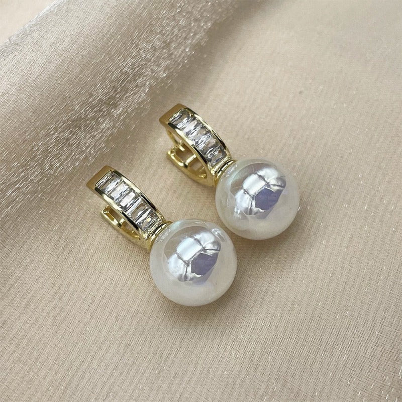 Stud Earrings Classic Pink Pearl Earrings Women Fashion Crystal Round Earrings Designer White Pearl Earrings Wedding Jewelry