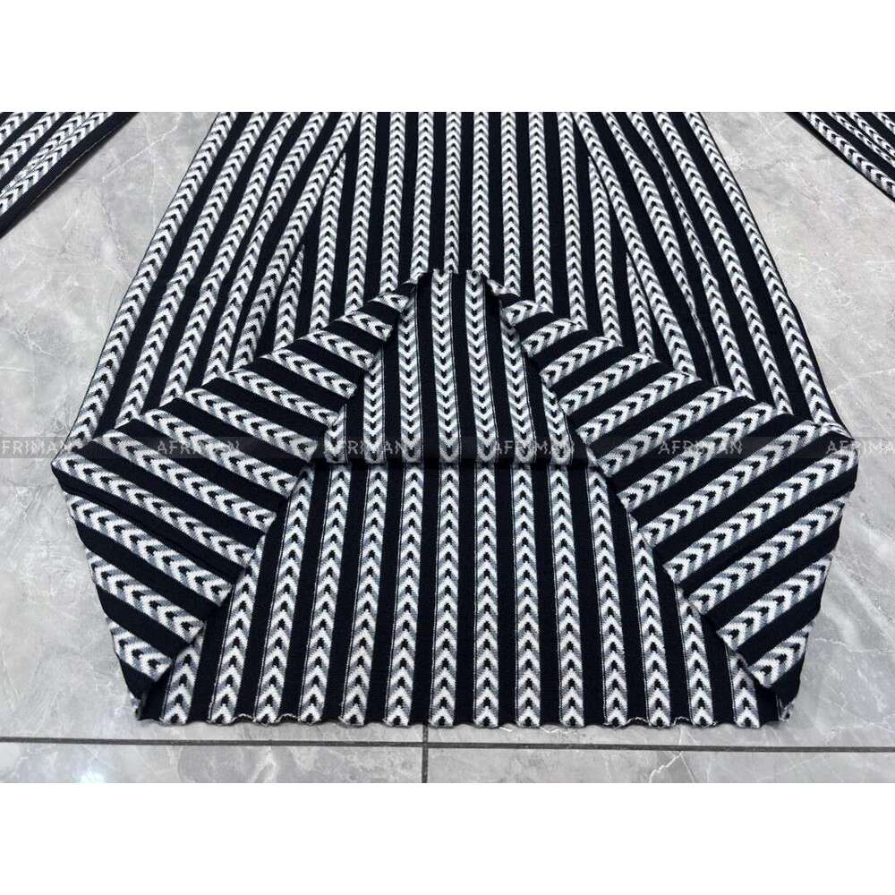 Women Slim Slimming Vertical Striped V-Neck Long Sleeved Knitted Dress