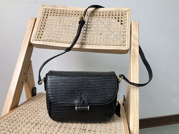 Korean Niche Design Lizard Grain Genuine Leather Messenger Bag Retro Saddle Shoulder Casual Square Purse Female MINI
