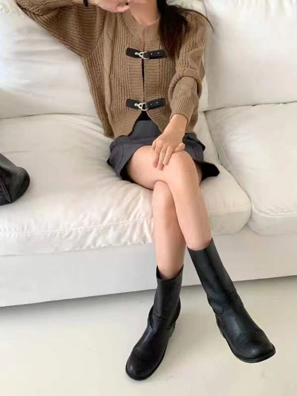 Korean Style Design Leather Buckle Sweater Jacket Women Autumn Winter New Style Personalized And Trendy Round Neck Knitted Cardigan For Women F1028#38