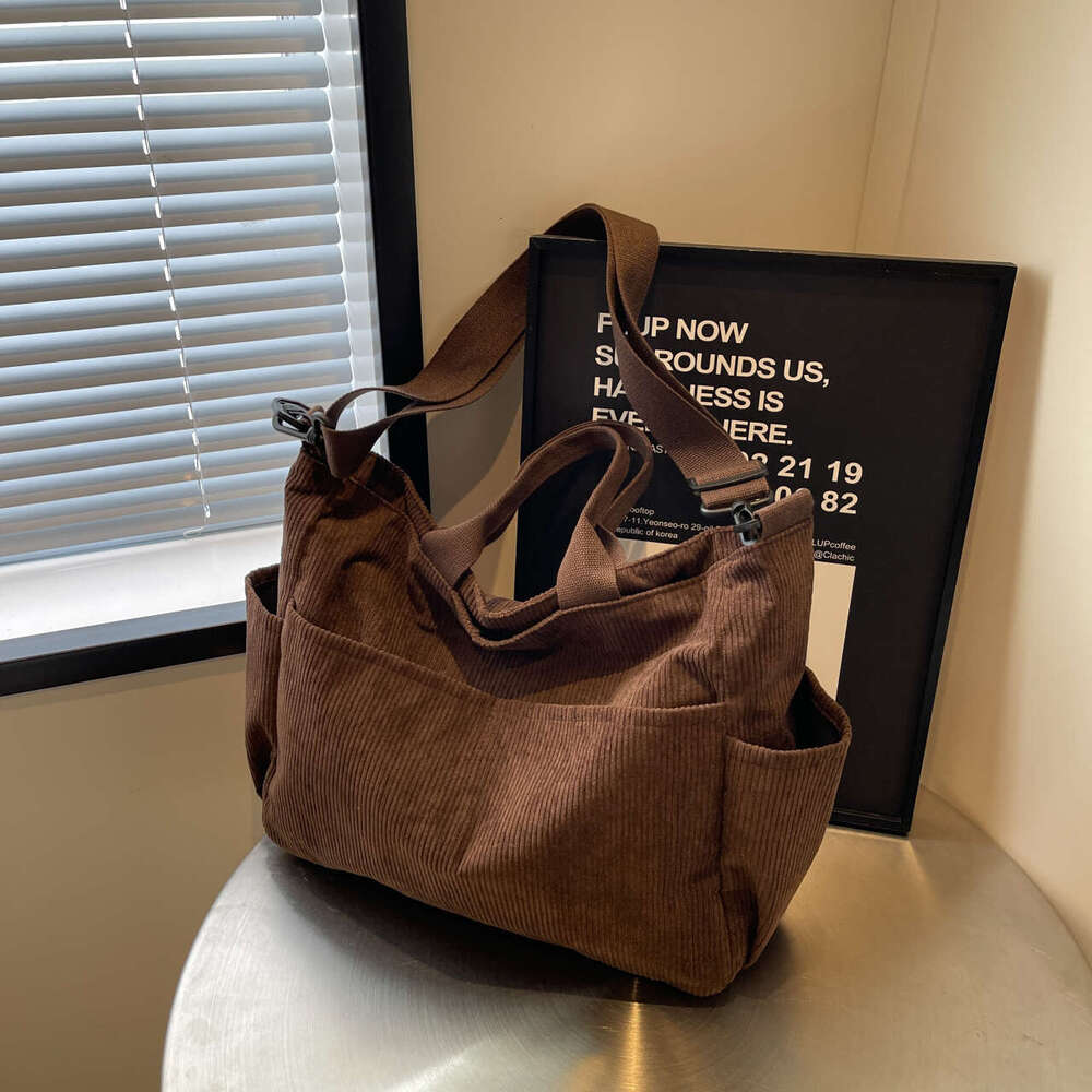 Color Simple Multi-pocket Corduroy Tote Bag, Large-capacity Casual Backpack, Suitable for Outdoor Travel Commuting Work.