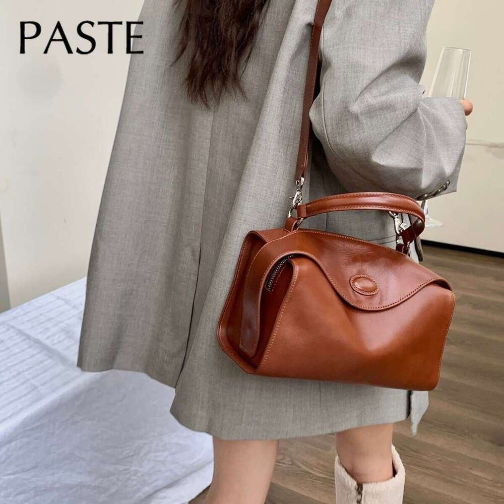 New Vintage European Stylish Purple Pillow Tote Oil Wax Cow Leather Women's Handbag High Class Commuter Ladies Shoulder Bag
