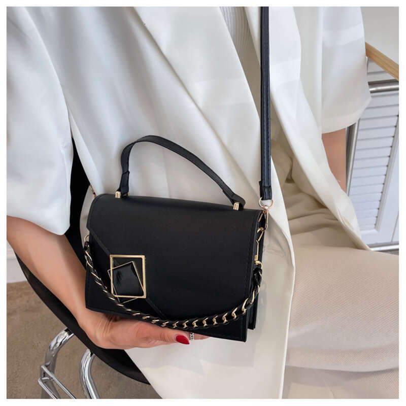 Handbag Women's Designer Retro Armpit Shoulder Bag Chain Messenger Flap Girl Fashion Crossbody Rhombus Small Square Bags s