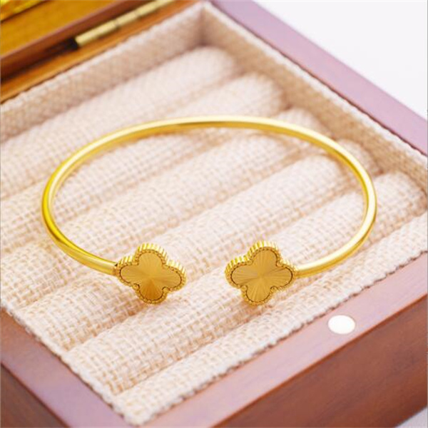 Hot Bracelet European And American Four-Leaf Clover Titanium Steel Bracelet Lucky Grass Stainless Steel Open Brac