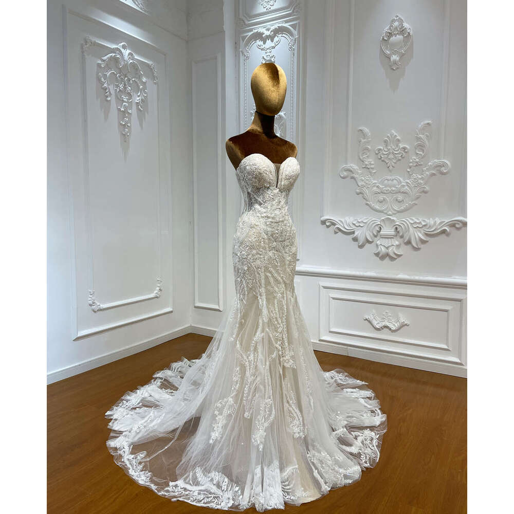 New Design Strapless Ivory color Lace Mermaid Wedding Dress
