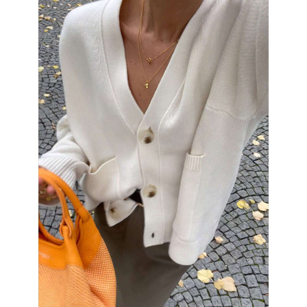 Women Fashion Solid Single Breasted Pockets Cardigan Elegant V-Neck Loose Knitted Sweater 2024 Autumn New Lady Chic Streetwrar