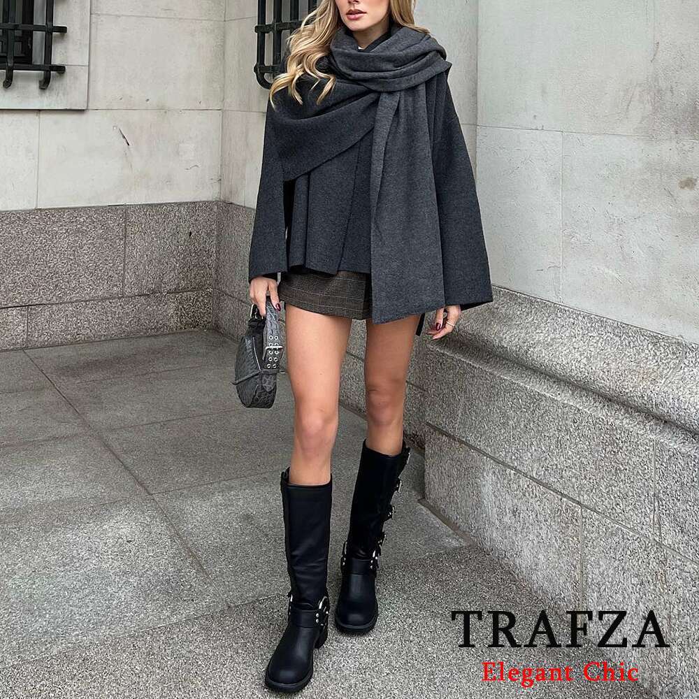 TRAFZA Women Fashion Knitted O-Neck Irregularity Loose Sweater New 2024 Autumn Winter Casual Stylish Pullover