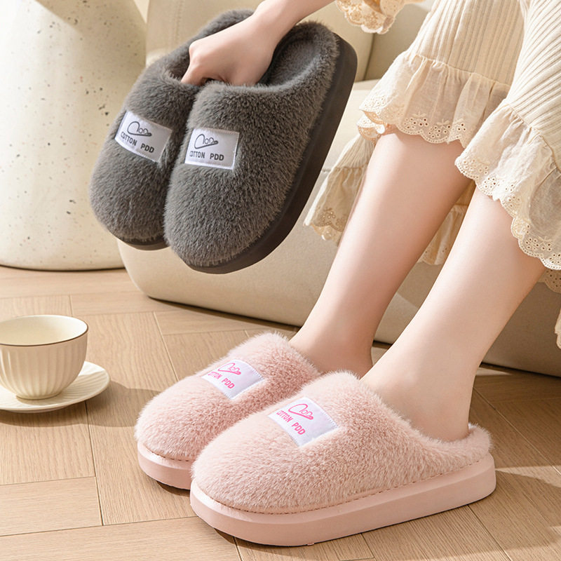 2024 New Winter Outdoor Couple NEW hot Indoor Home Non slip Thick Bottom Warm Fury Cotton Slippers for Women