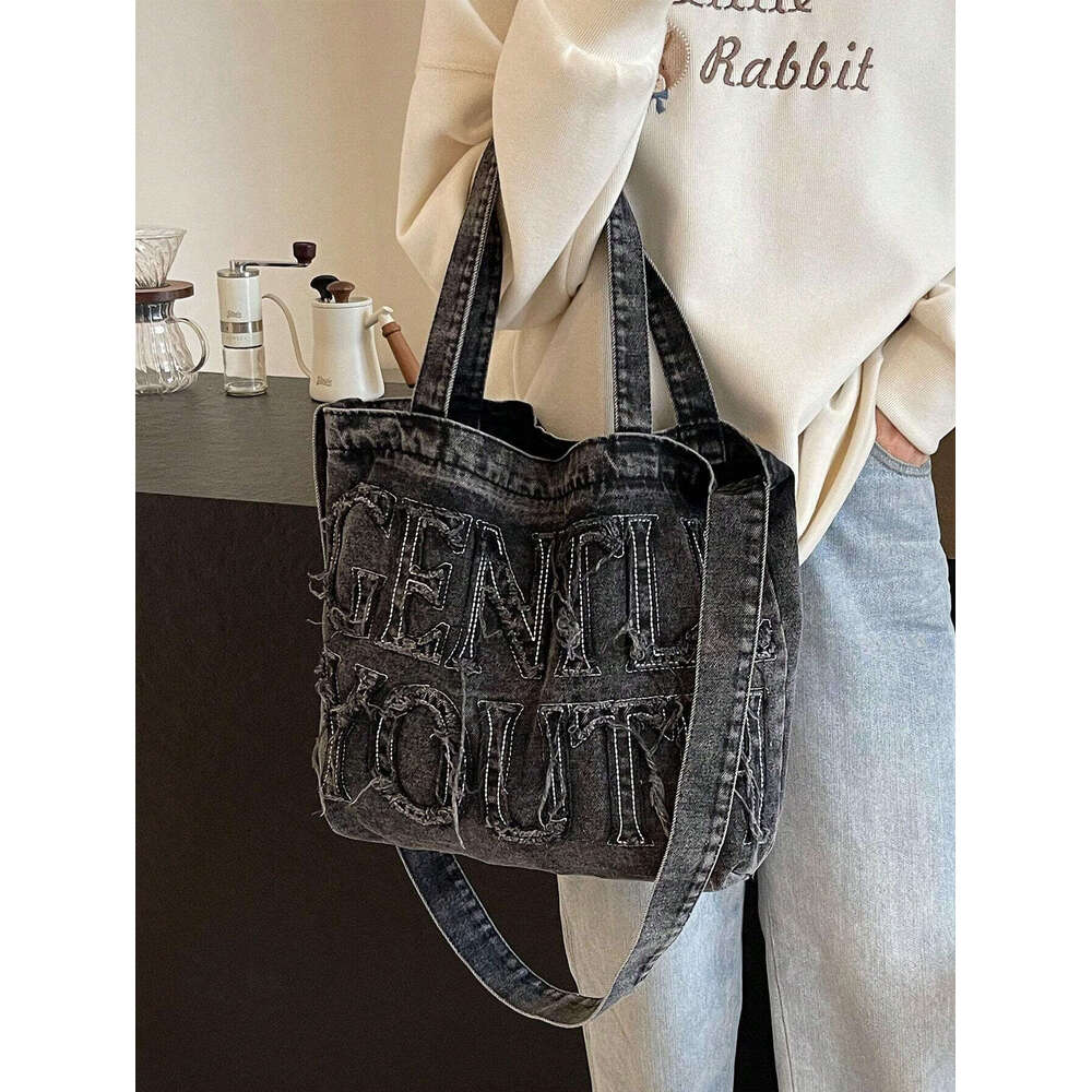 Style Minimalist Raw Edge Letter Design Jeans Canvas Tote Solid Color Large Capacity Shoulder Bag, Suitable For Women