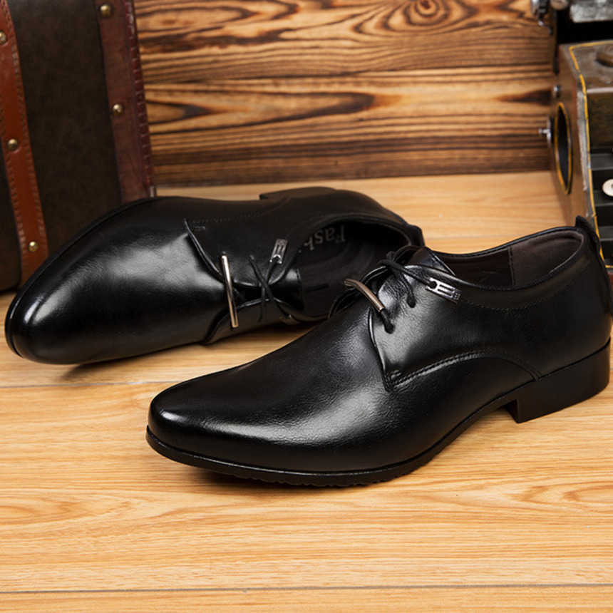 Men Dress Shoes New Business Dress Mens British Leather Shoes Lace Up Casual Shoes Trendy Men Shoes 241009