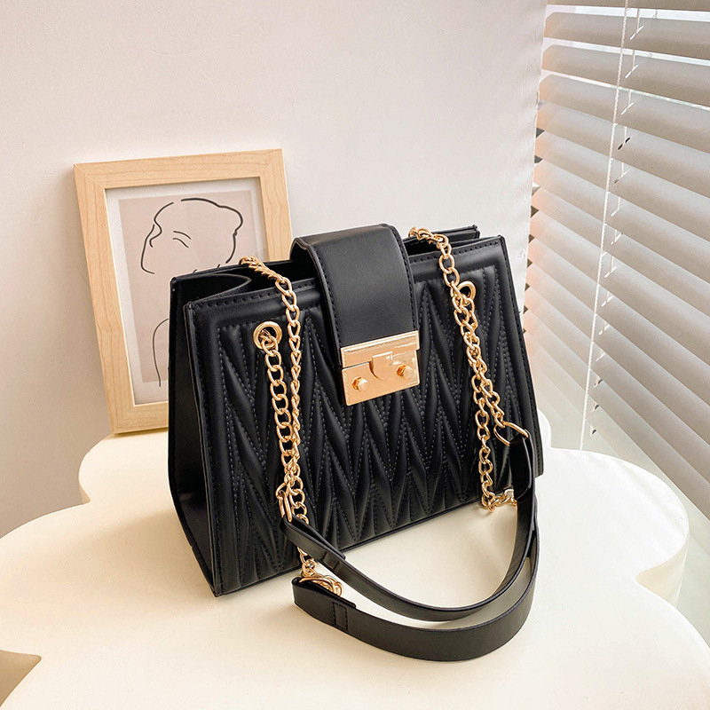 Chic Pleated Crossbody Bags 2025 Collection | Candy-colored Fashion New Free Delivery Designer Bag