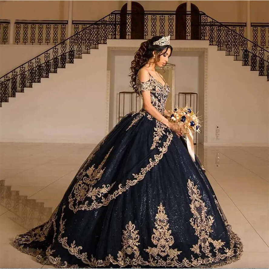 Navy Blue Quinceanera Dresses 2024 Off The Shoulder Tulle Lace Applique Spaghetti Straps Tiered Skirt Sweet 15 16 Prom Ball Gown 0509