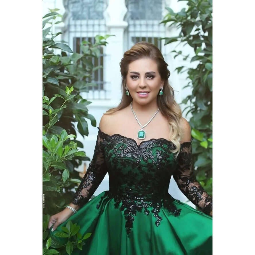 Vintage Emerald Green Black Lace Long Sleeves Prom Party Dresses Off The Shoulder A E Middle East Elegant Evening Gowns