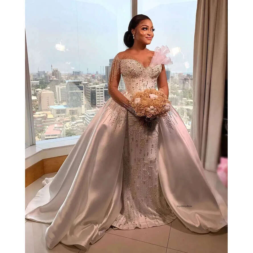 Sexy White Satin Mermaid Wedding Dresses 2024 With Long Sleeves Urry Beadeds Sweep Train Plus Size Bridal Party Gowns Robe De Marriage 0431
