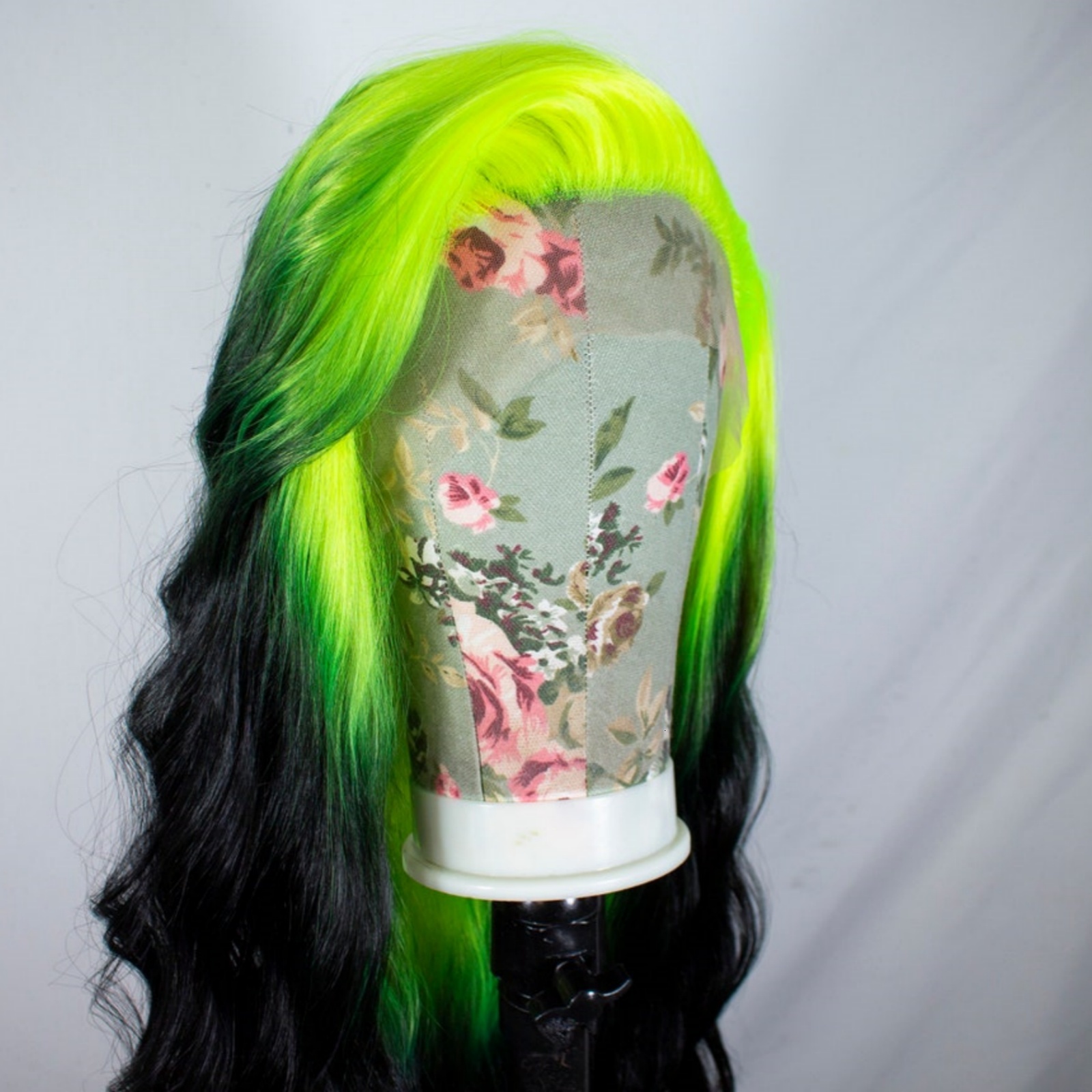 Ombre Green Black Highlight Wig Synthetic Hair Loose Deep Wave Long Curly Wavy 13X4 frontal Colored Wigs for Women Party Cosplay