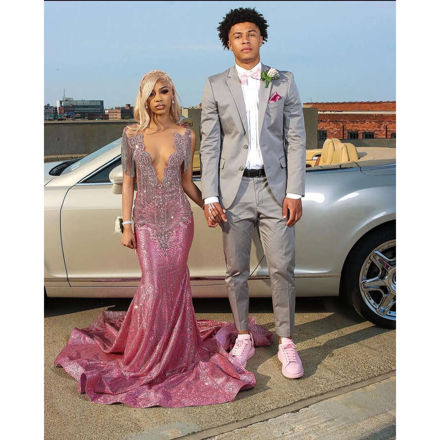 Stunning Crystal Mermaid Prom Dress Saudi Arabic Sheer V Neck Beaded Tassels Evening Elegant Sweep Train African Formal Dresses For Women 0515