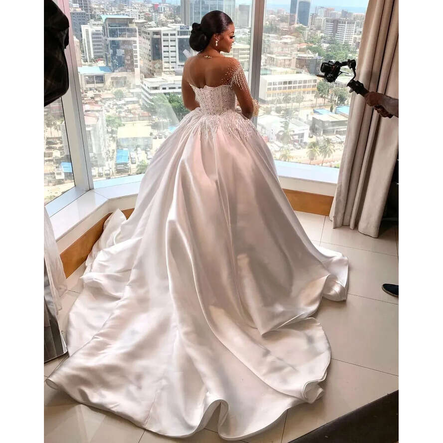 Sexy White Satin Mermaid Wedding Dresses 2024 With Long Sleeves Urry Beadeds Sweep Train Plus Size Bridal Party Gowns Robe De Marriage 0431