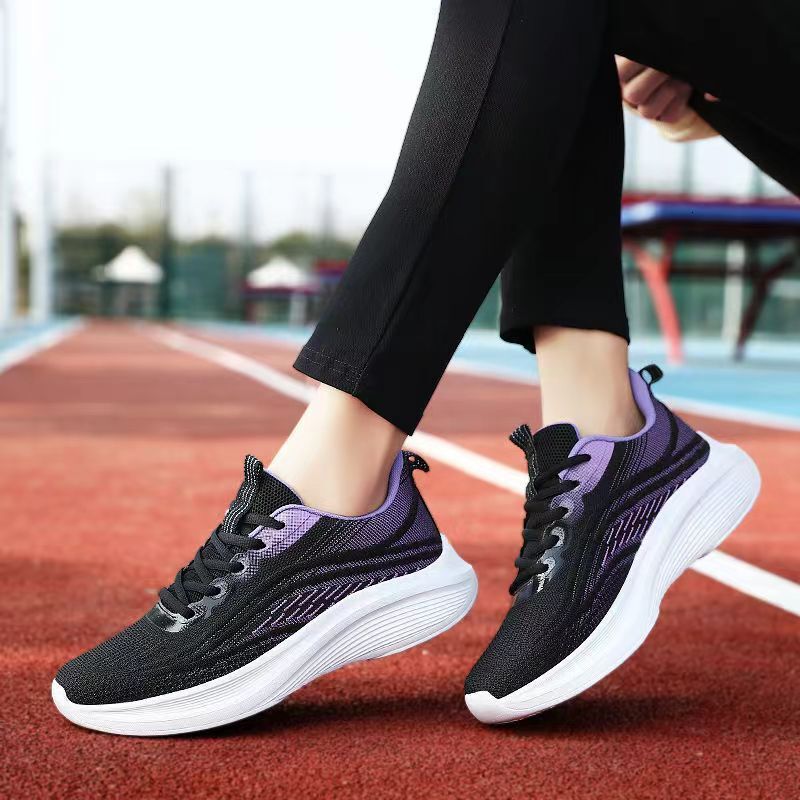 2024 new spring and autumn non slip soft sole wear-resistant mesh breathable casual shoes versatile ins ultra light running women's shoes