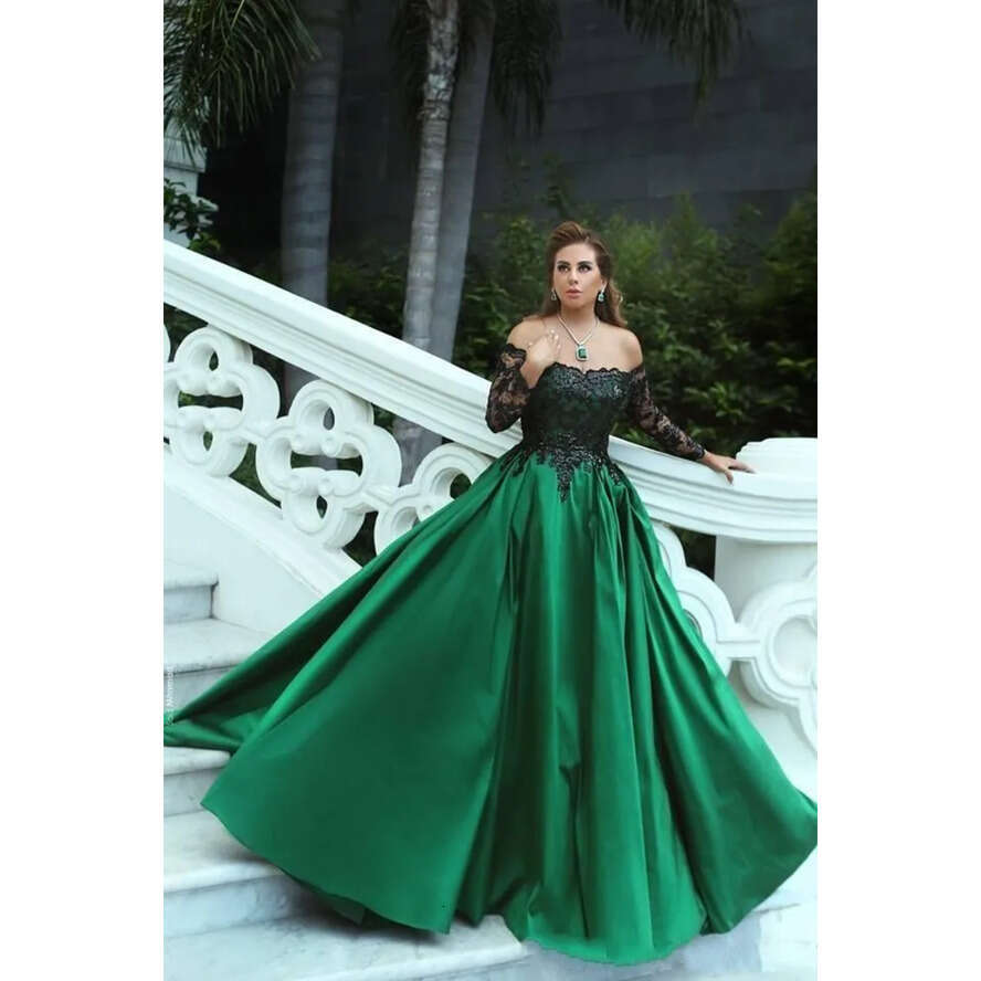 Vintage Emerald Green Black Lace Long Sleeves Prom Party Dresses Off The Shoulder A E Middle East Elegant Evening Gowns