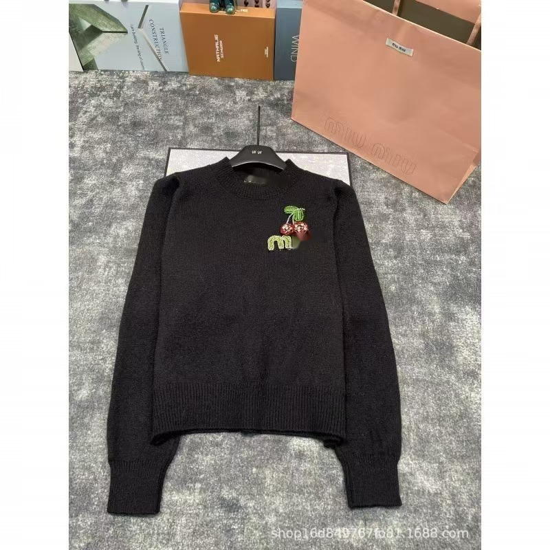 Designer sexy shirt women's sweater long sleeved Korean style slim fit basic elastic T-shirt top women's clothing T-shirt women