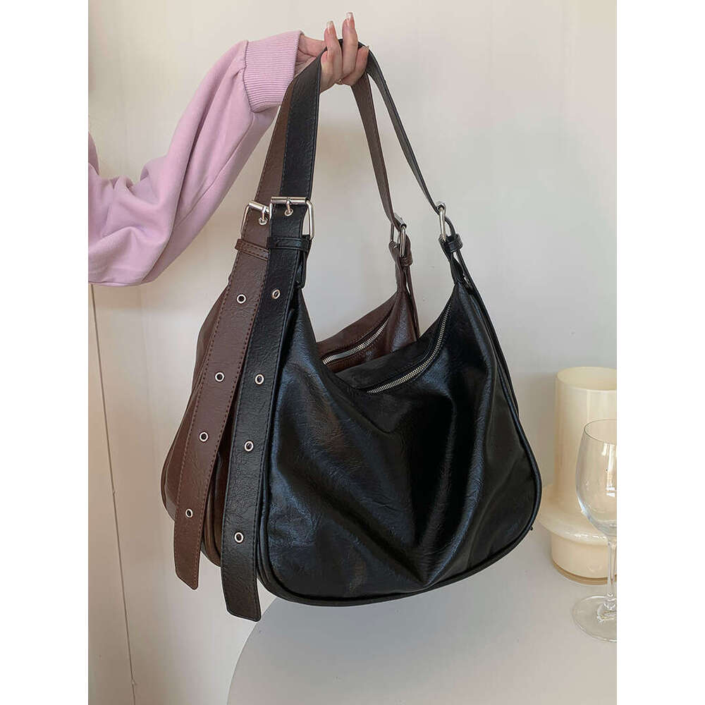 Girls Teenage With Pendant Crossbody Bag New Retro College Style Casual Solid Color Ultra Soft Washed bag