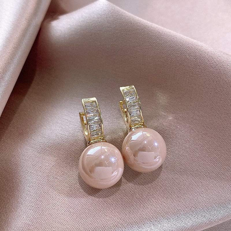Stud Earrings Classic Pink Pearl Earrings Women Fashion Crystal Round Earrings Designer White Pearl Earrings Wedding Jewelry