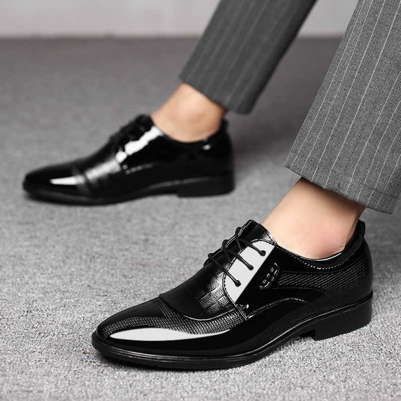 Men Dress Shoes Mens Leather Shoes New Business Dress Shoes Shoes Mens Lace Up Wedding Shoes Versatile Casual Shoes 241009