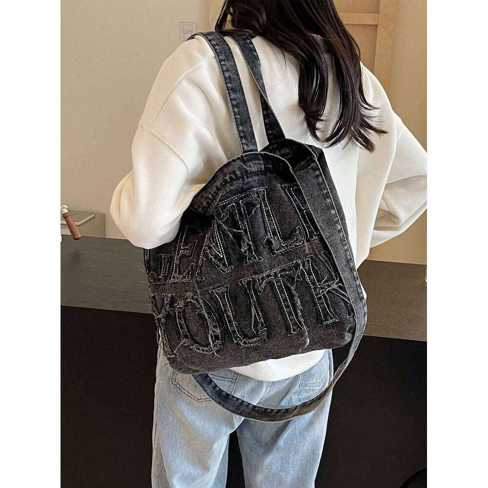 Style Minimalist Raw Edge Letter Design Jeans Canvas Tote Solid Color Large Capacity Shoulder Bag, Suitable For Women