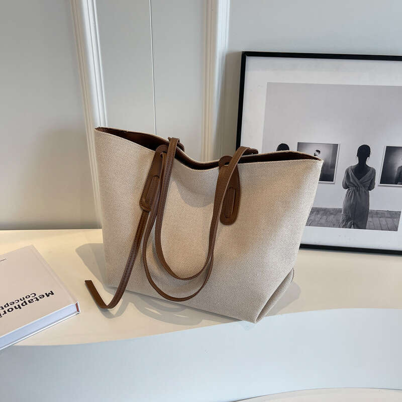Fashion canvas for women, new 2023 summer large capacity single shoulder tote bag, college student class commuting bag