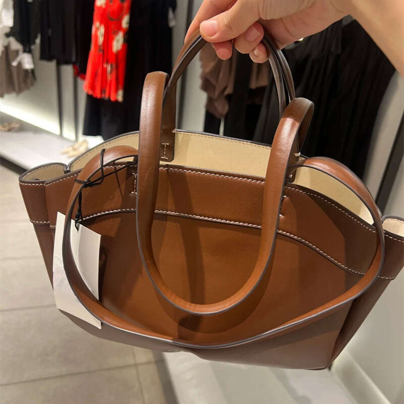 Women Tote Underarm Pouch Large Capacity Pu Leather Shoulder Retro Crossbody Bag Casual Portable Bucket Bags Handbag