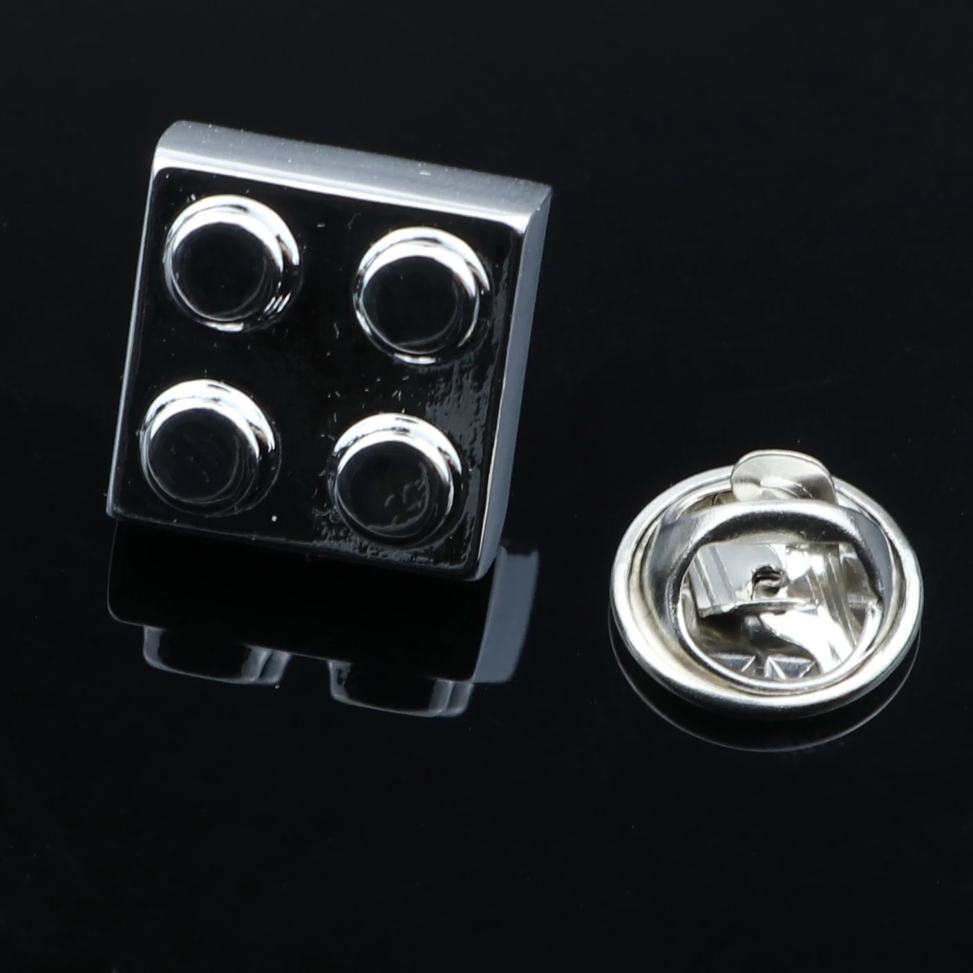 Mens Advanced Chic Brooch Rose National Flag Skull Pin Suit Shawl Lapel Pins Corsage Hat Shirt Collar Party Daily Accessory 241028