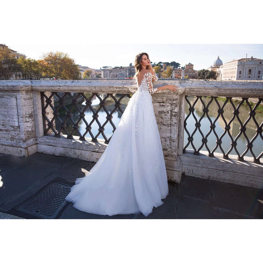 New Fashion A-E Dresses Sheer Neck Long Sleeves Lace Appliques Backless Sweep Train Wedding Dress Bridal Gowns Vestidos De Noiva 0430