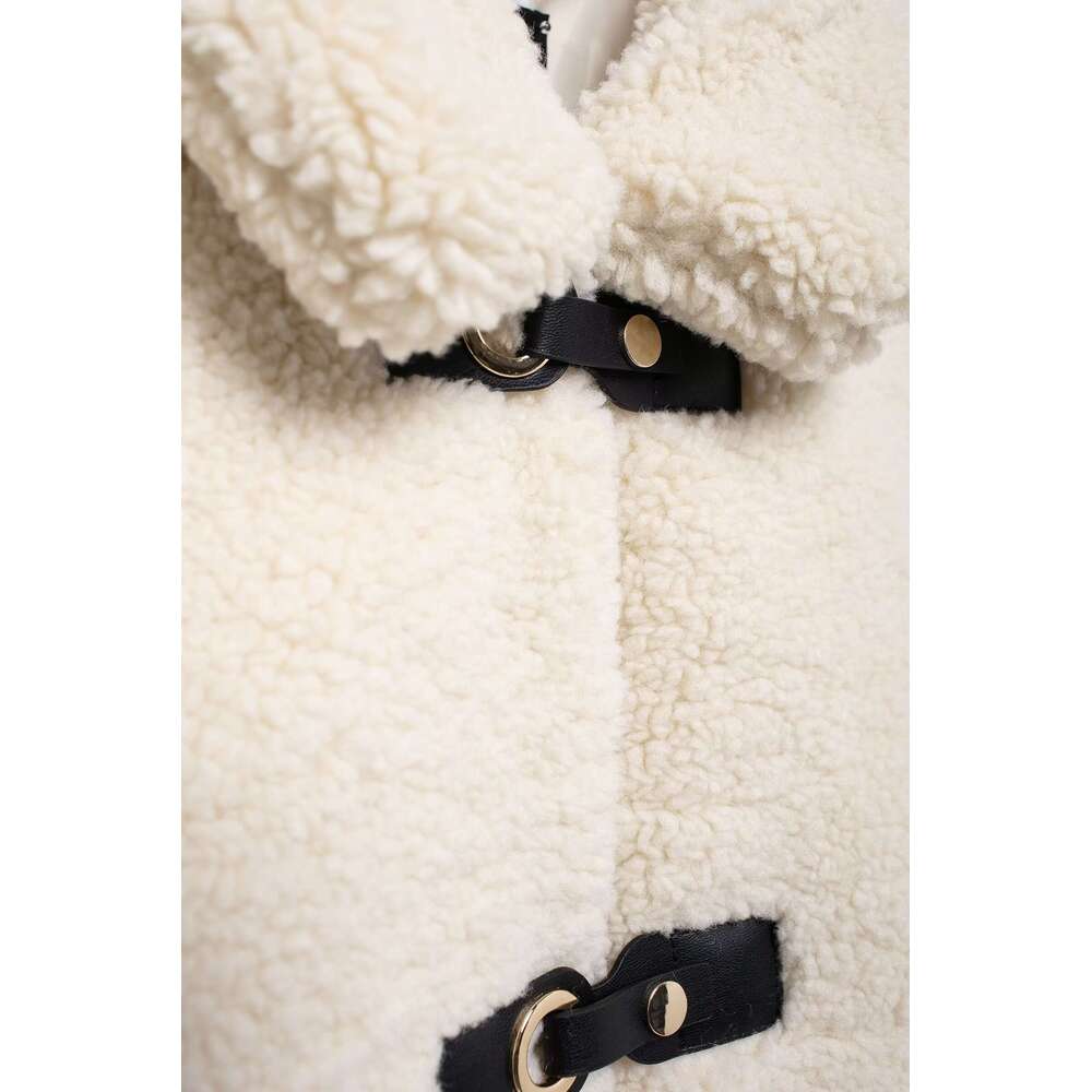 TRAFZA Women Fall Winter Exterior Lapel Buttons Vintage Fleece New 2024 Fashion Casual High Street Coat