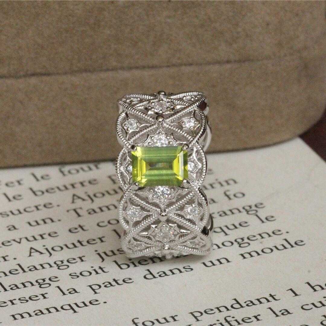 Vintage fashion ins exquisite Italian craft gorgeous hollowed Topaz peridot high touch open ring W240925
