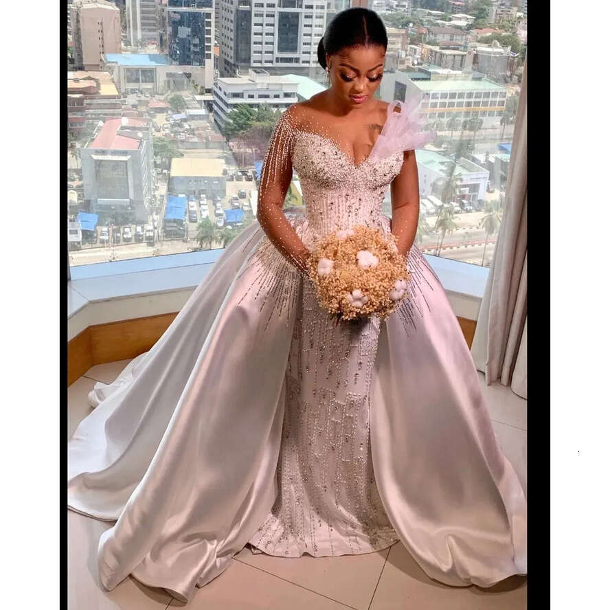 Sexy White Satin Mermaid Wedding Dresses 2024 With Long Sleeves Urry Beadeds Sweep Train Plus Size Bridal Party Gowns Robe De Marriage 0431