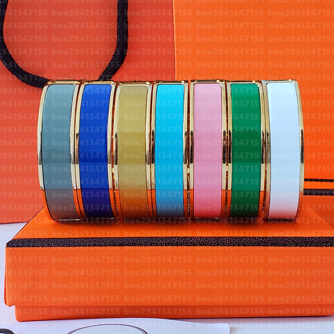 Classic Bracelet Designer Men's and Women's Couple Bracelet 18K Gold Bracelet 12MM Width Size 17 and 19 Fashion Jewelry