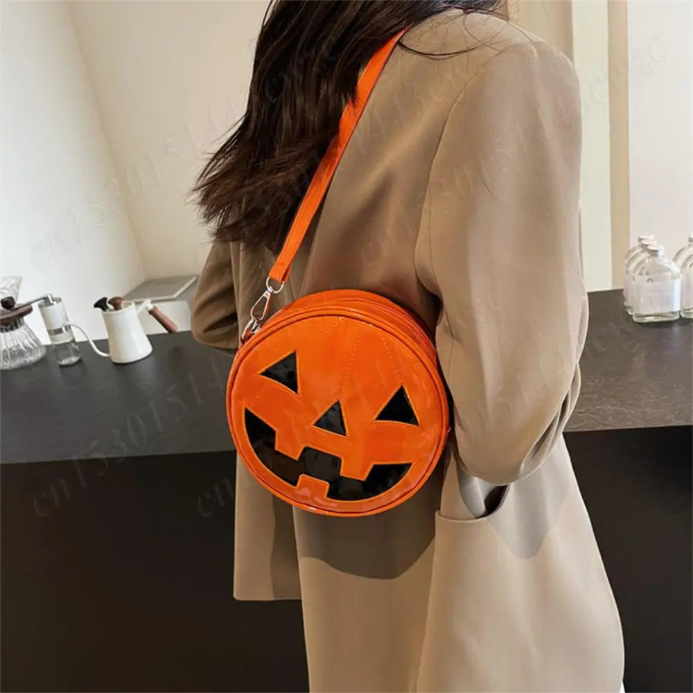 Women Halloween Pumpkin Crossbody Bag PU Leather Fashion Pumpkin Satchel Bag Funny Creative Devil Shoulder Bag Halloween Bag 241025