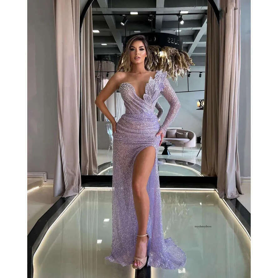 Stylish Mermaid Prom Dresses One Long Sleeve V Neck Appliques Sequins Bed Or Length 3D Lace Hollow Side Slit Evening Dress Plus Size Bridal Gowns Cust