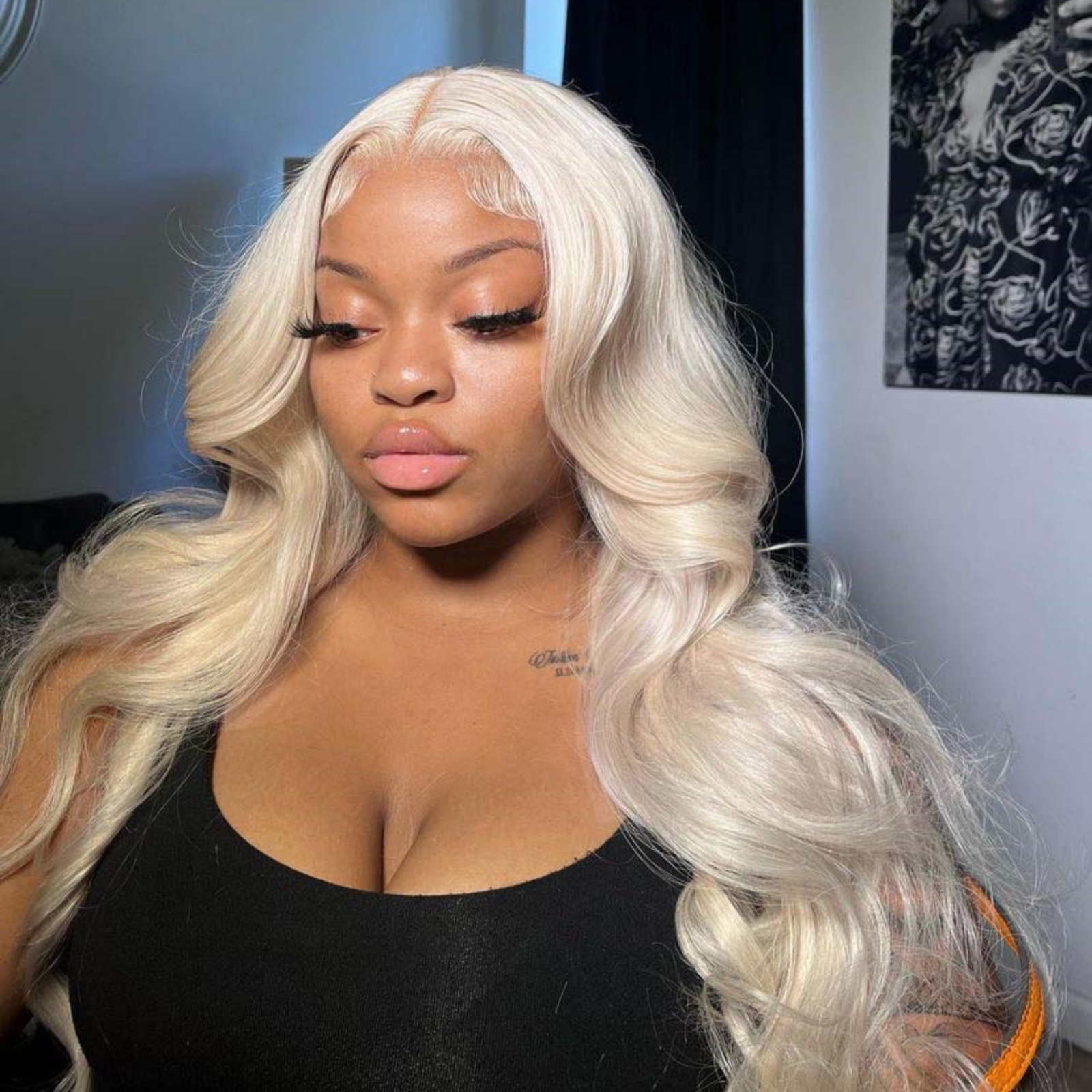 White Platinum Blonde Body Wave Synthetic Front Wig Glueless Long Natural Wavy Hair Frontal Lace Wigs for Women Fashion
