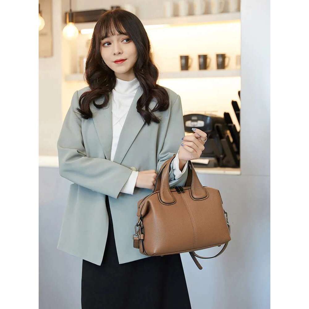 New Thick Cowhide Leather Women Handbag Blue Classic Stylish Large Capacity Female Shoulder Commute Tote Bag For Ladies