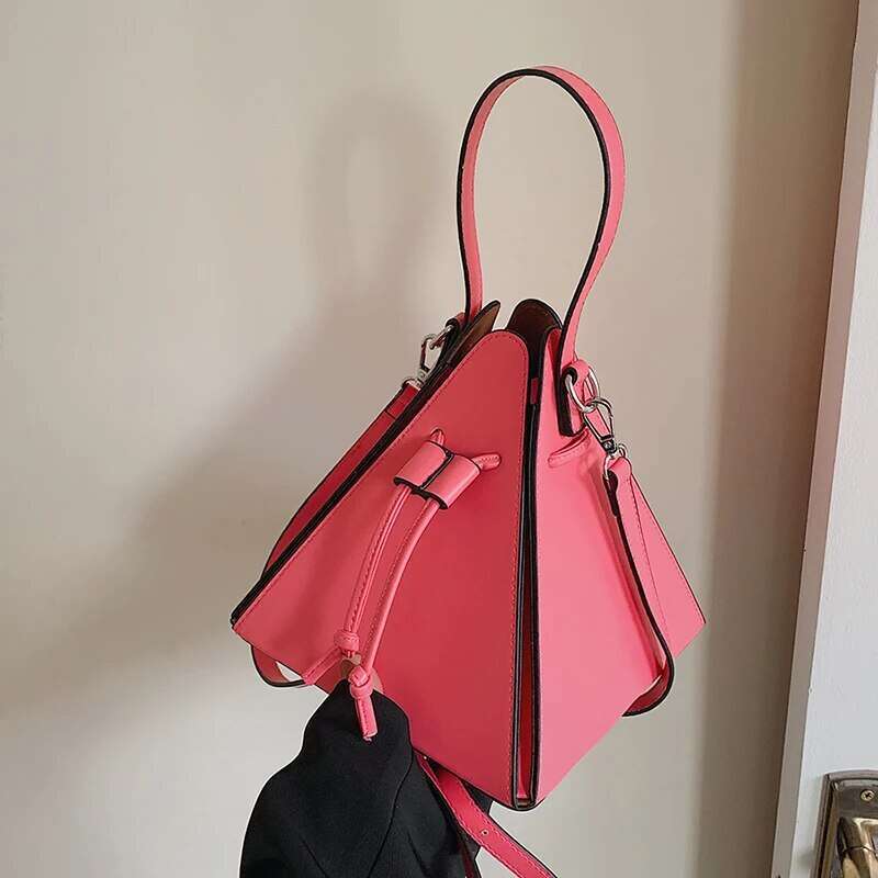 Sleek Minimalist Triangle Three-dimensional Drawstring Tote Shoulder Bag