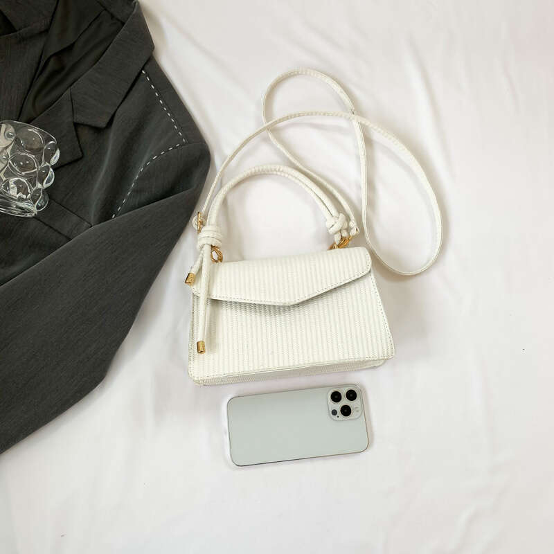 Minimalist Small Square for Women Summer New Fashionable Solid Color Shoulder Casual Handbag Retro Crossbody Bag