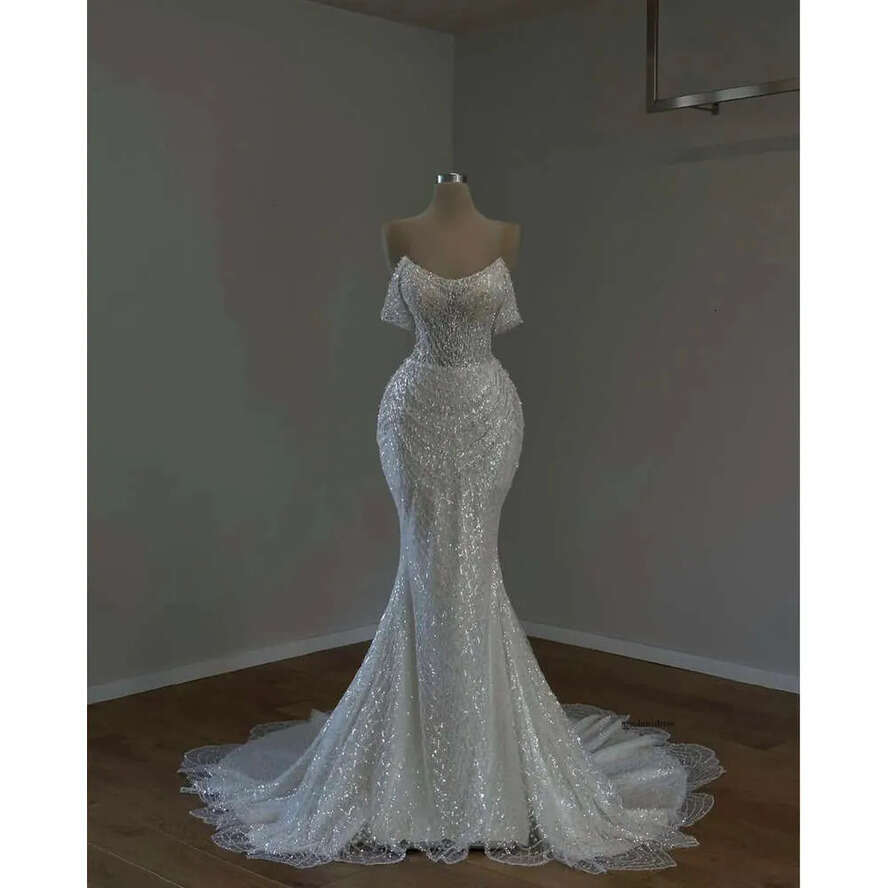 Sparkly Mermaid Prom Dresses Sleeveless V Neck Straps Appliques Sequins Beaded Or Length 3D Lace Hollow Evening Dress Bridal Gowns Plus Size Custom Ma