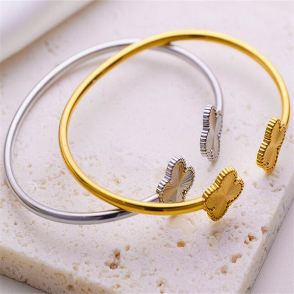 Hot Bracelet European And American Four-Leaf Clover Titanium Steel Bracelet Lucky Grass Stainless Steel Open Brac