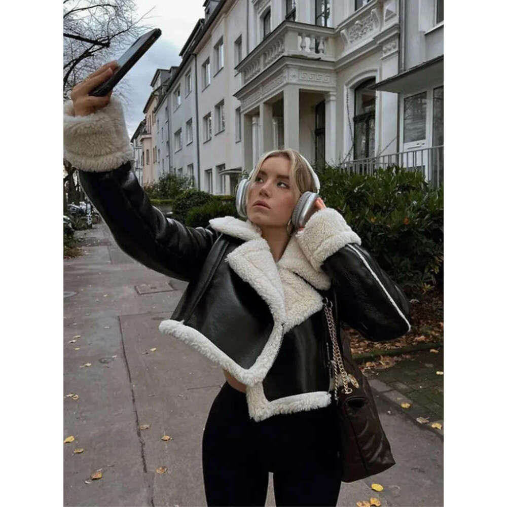 Women Winter Faux Fur Crop Jacket Fashion Thick Fleece Warm Lapel Coat Female Vintage Long Sleeve Zipper Outerwear Chic Top TRAF