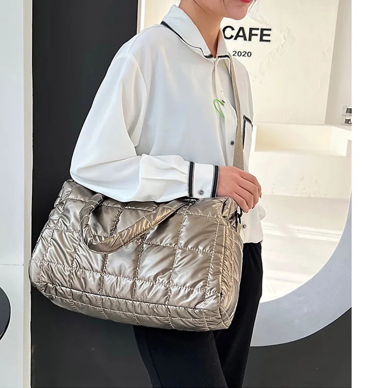 Nylon Waterproof Bucket Shoulder Messenger Bags for Women Winter Down Fabric Female Padded Handbags With Short Handle 241021
